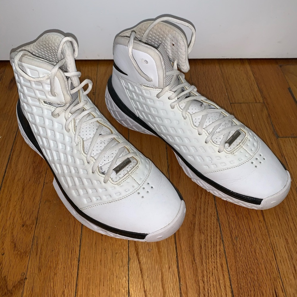 Nike Kobe 3 SL White Black (Men’s Size 9.5)